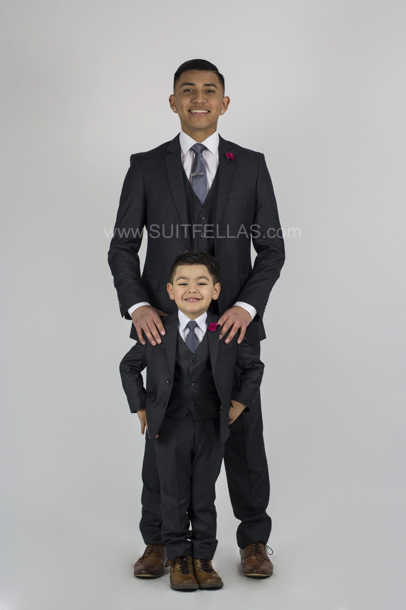 2 Button Notch Lapel Charcoal Slim Fit Suit FF2SV-4030