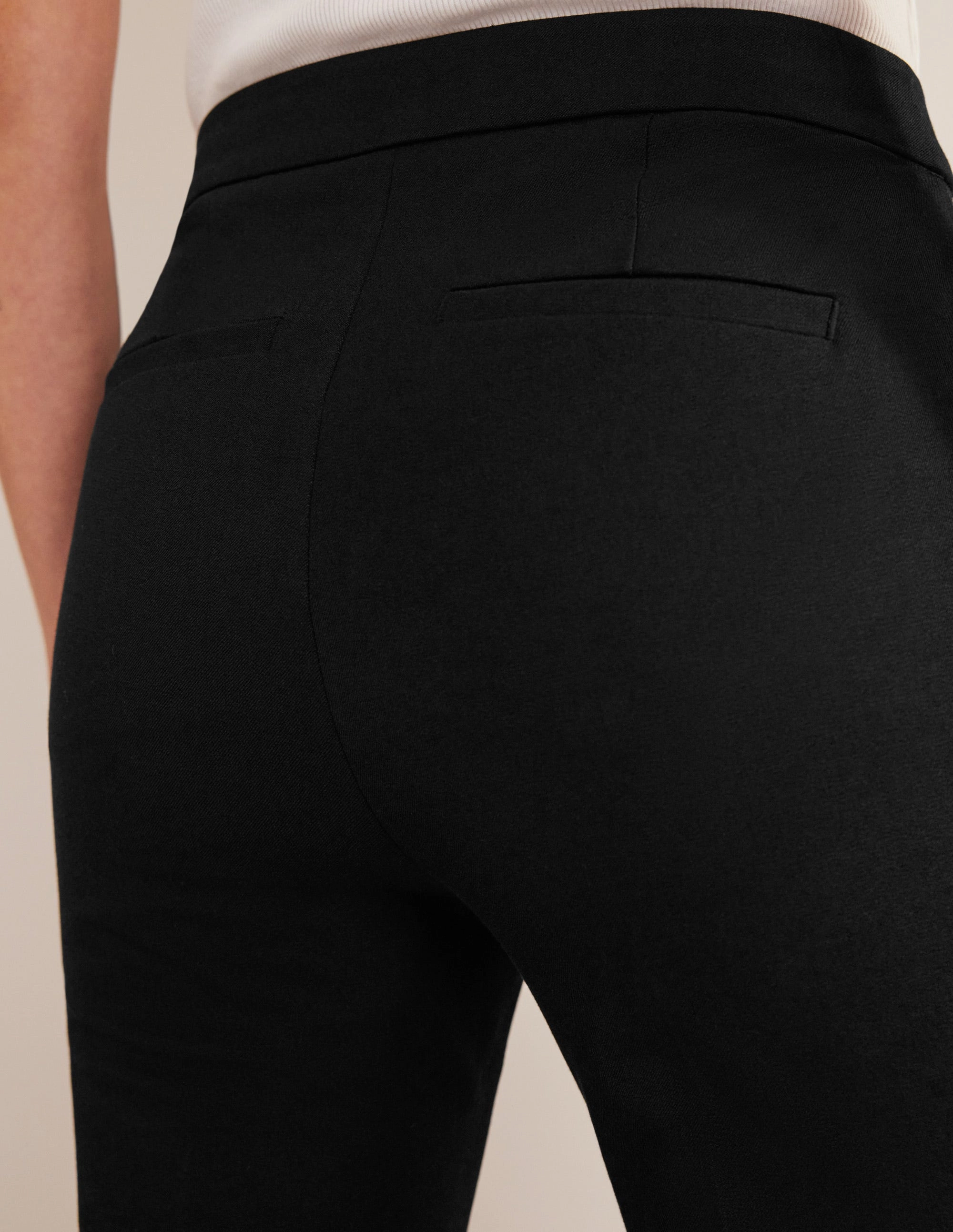 Bi-Stretch Flared Pants-Black