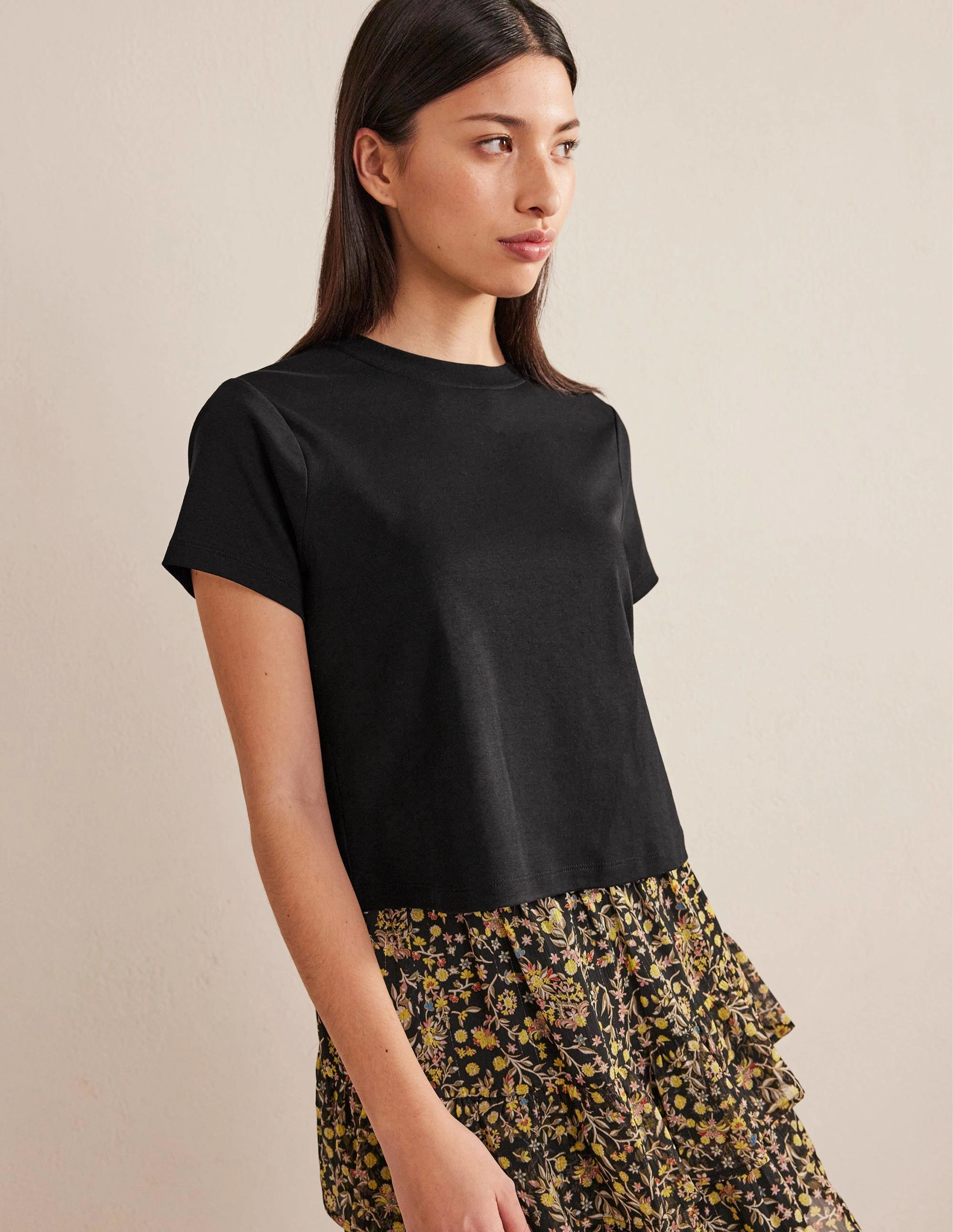 Cropped Cotton T-Shirt-Black
