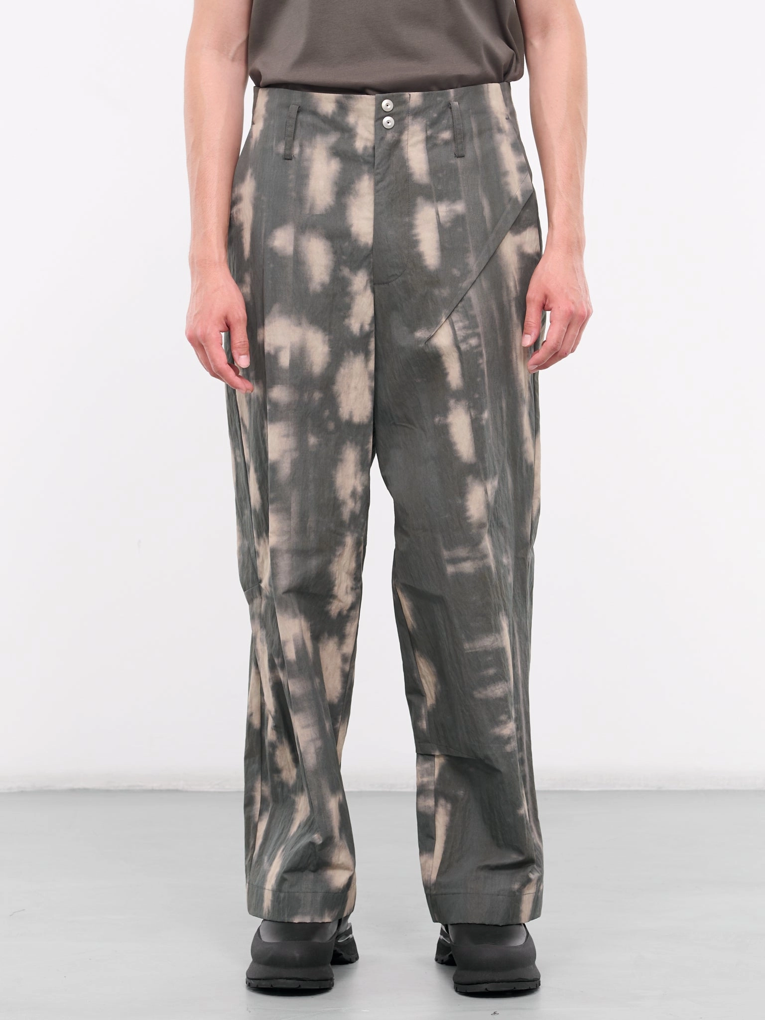 Darted Trousers (TRS-101-01-VENTUS)