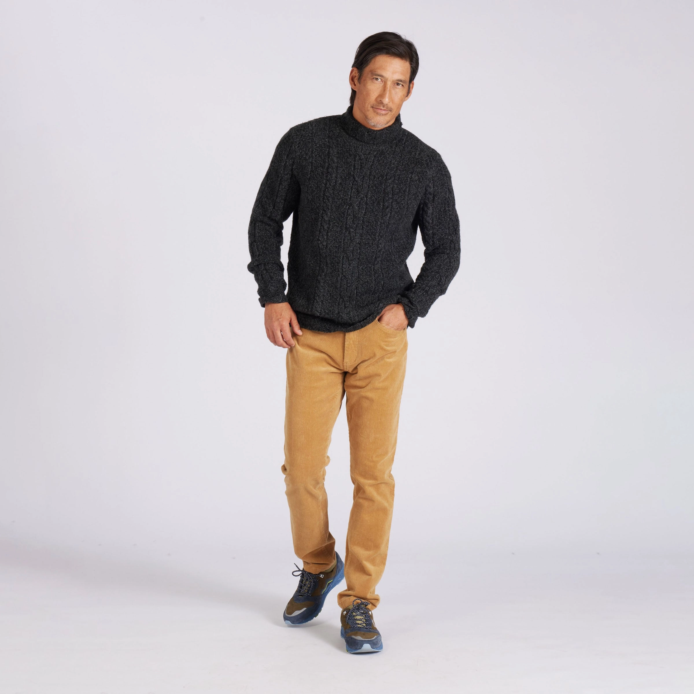 Fisherman Cable Turtleneck - Charcoal Navy