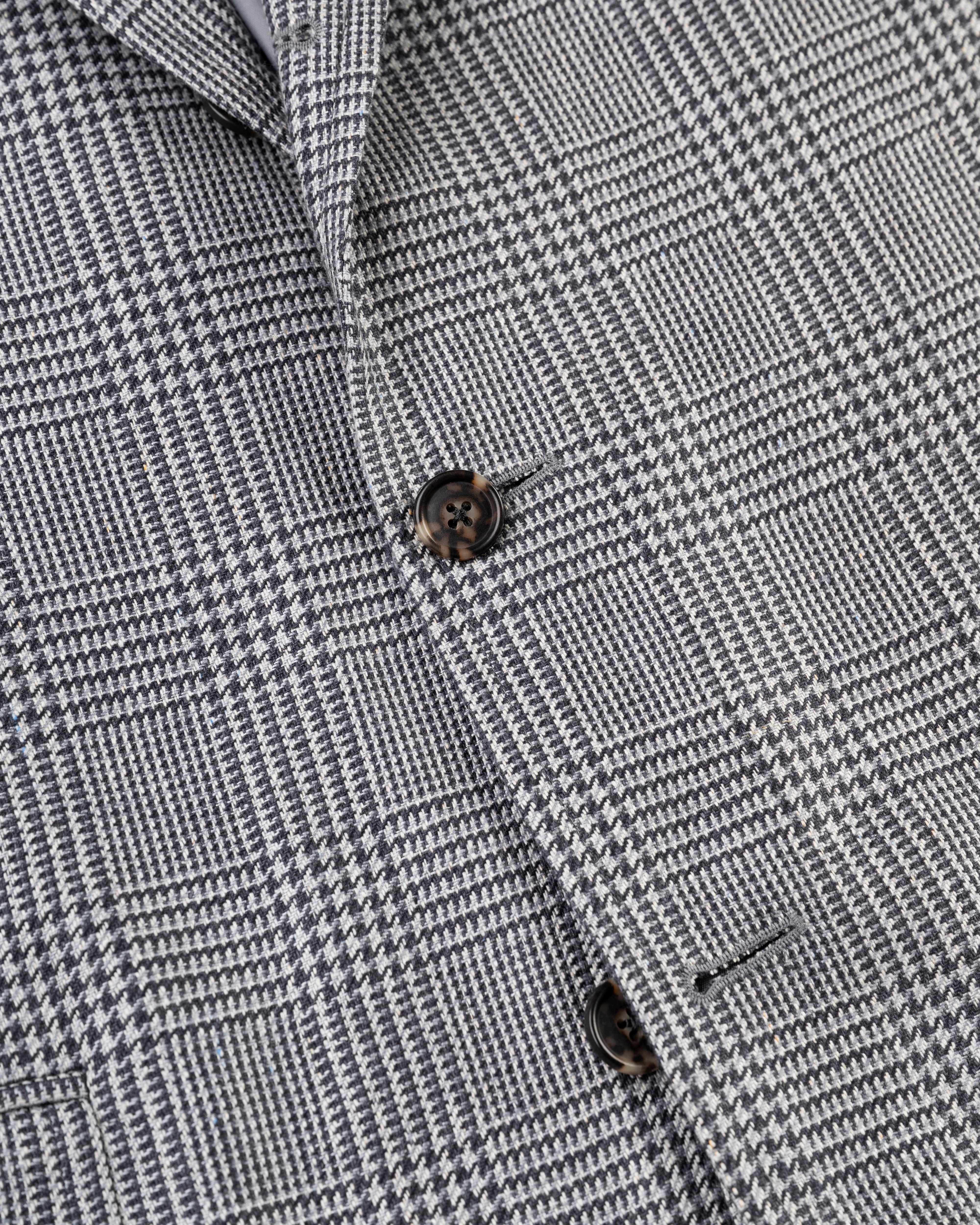 GREY PLAID SPORT COAT