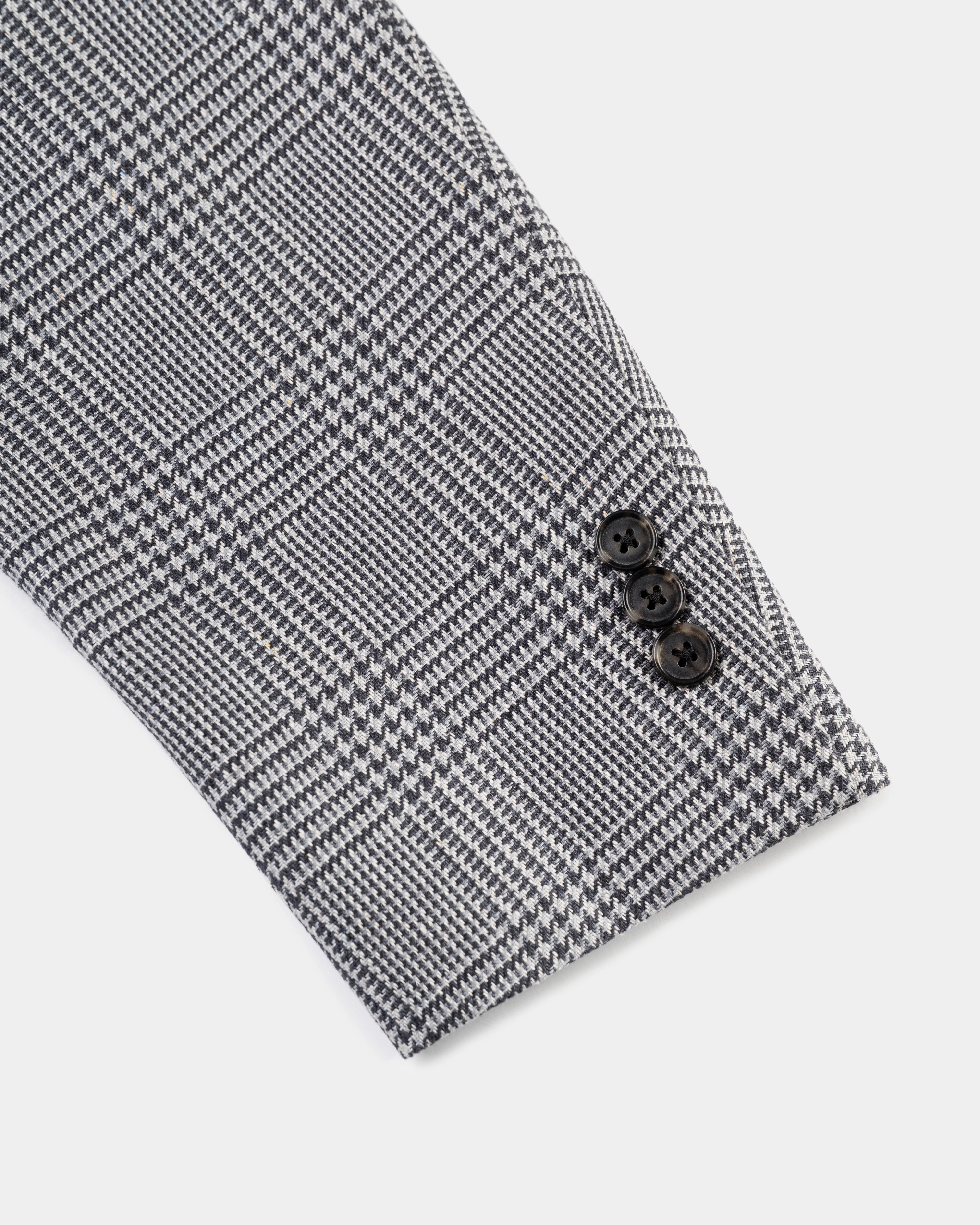 GREY PLAID SPORT COAT