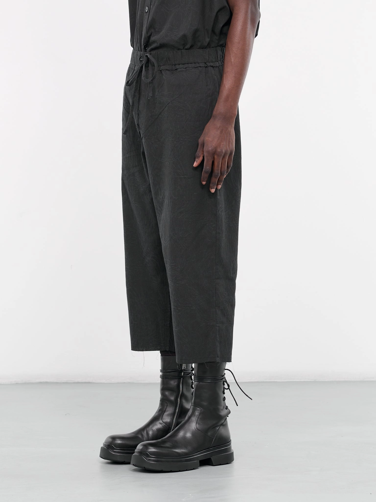 Jacquard Cropped Pants (AIR03P009-BLACK)