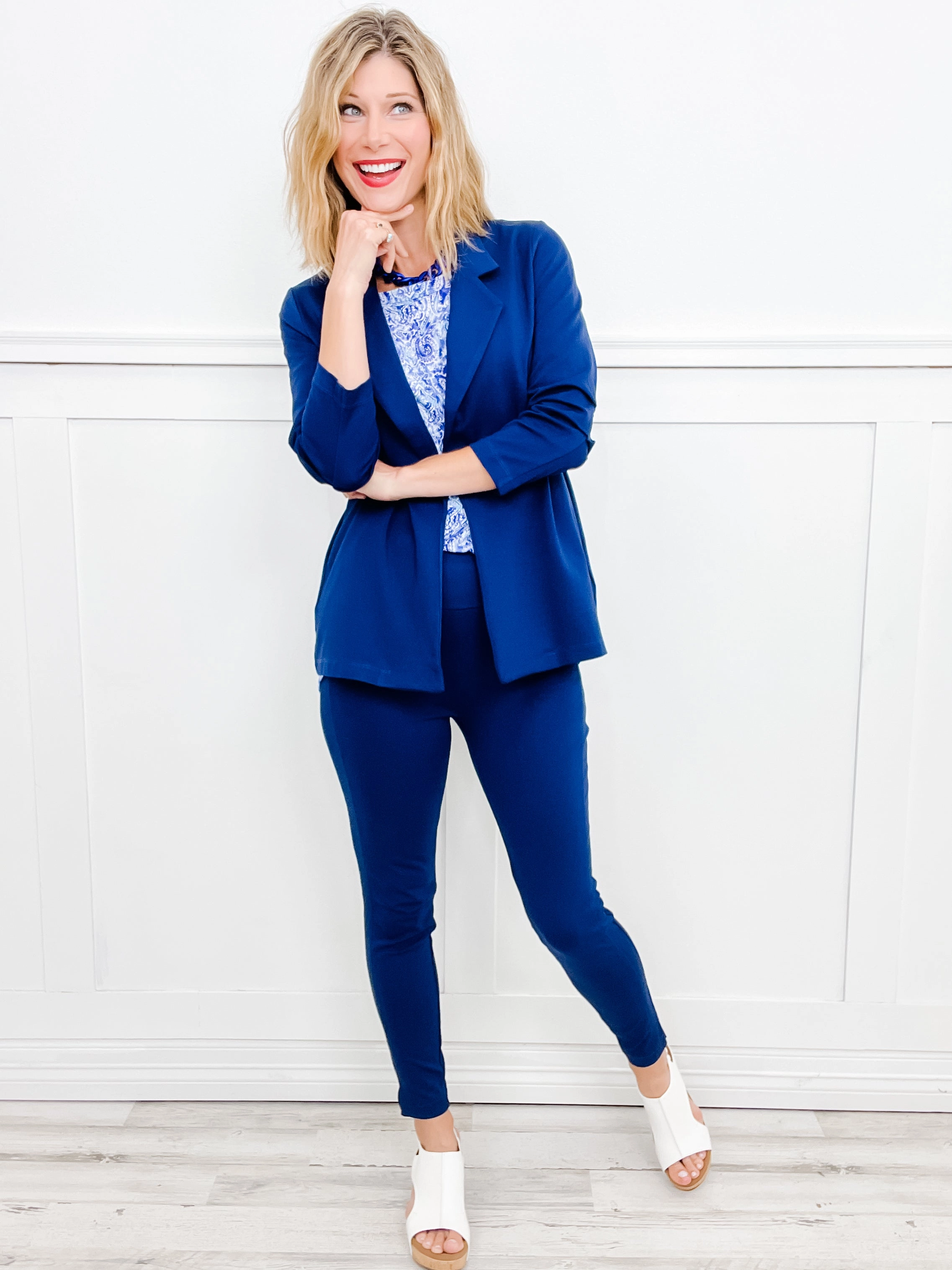 Magic 3/4 Length Ruching Sleeve Blazer in Navy