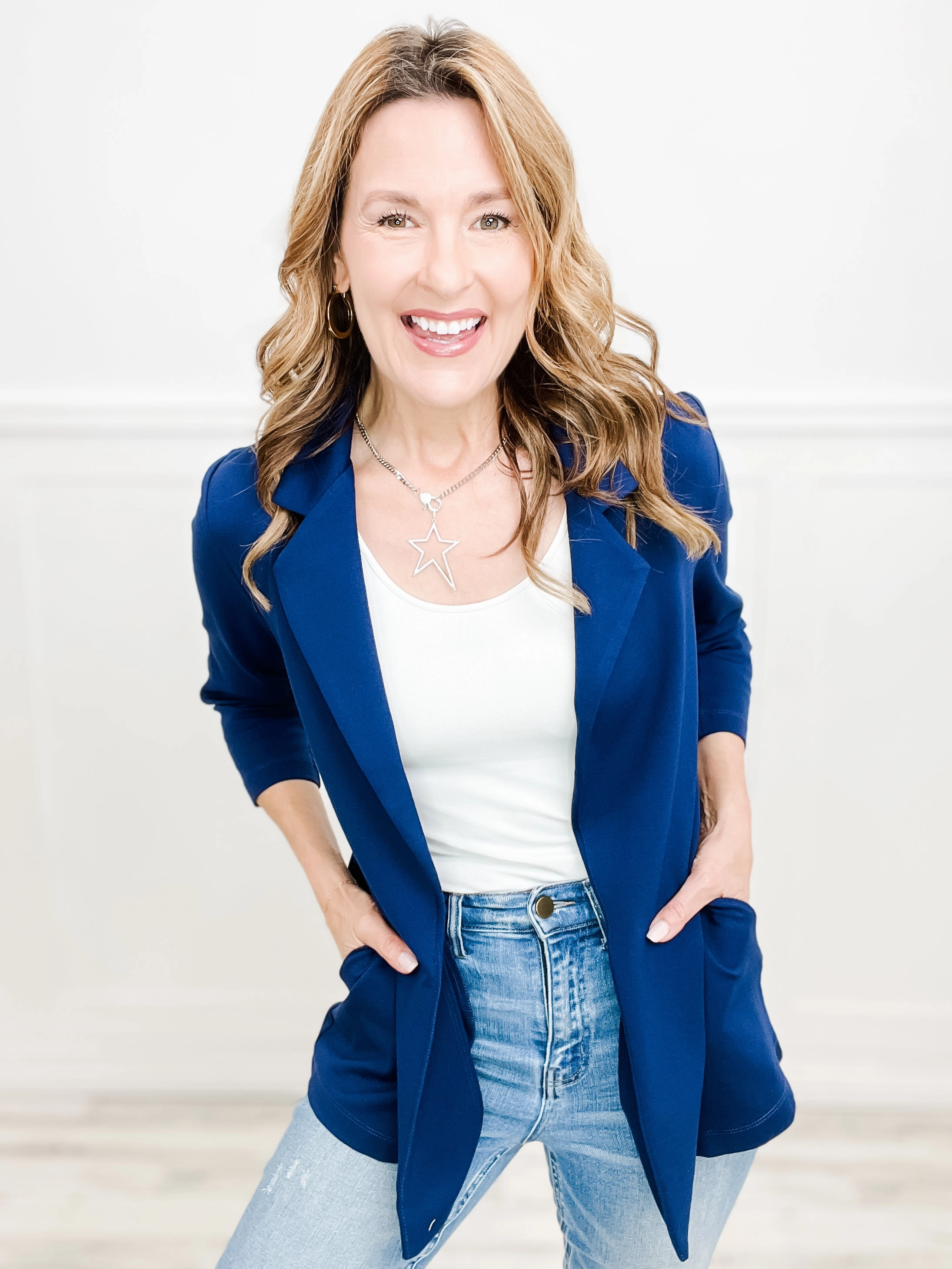 Magic 3/4 Length Ruching Sleeve Blazer in Navy
