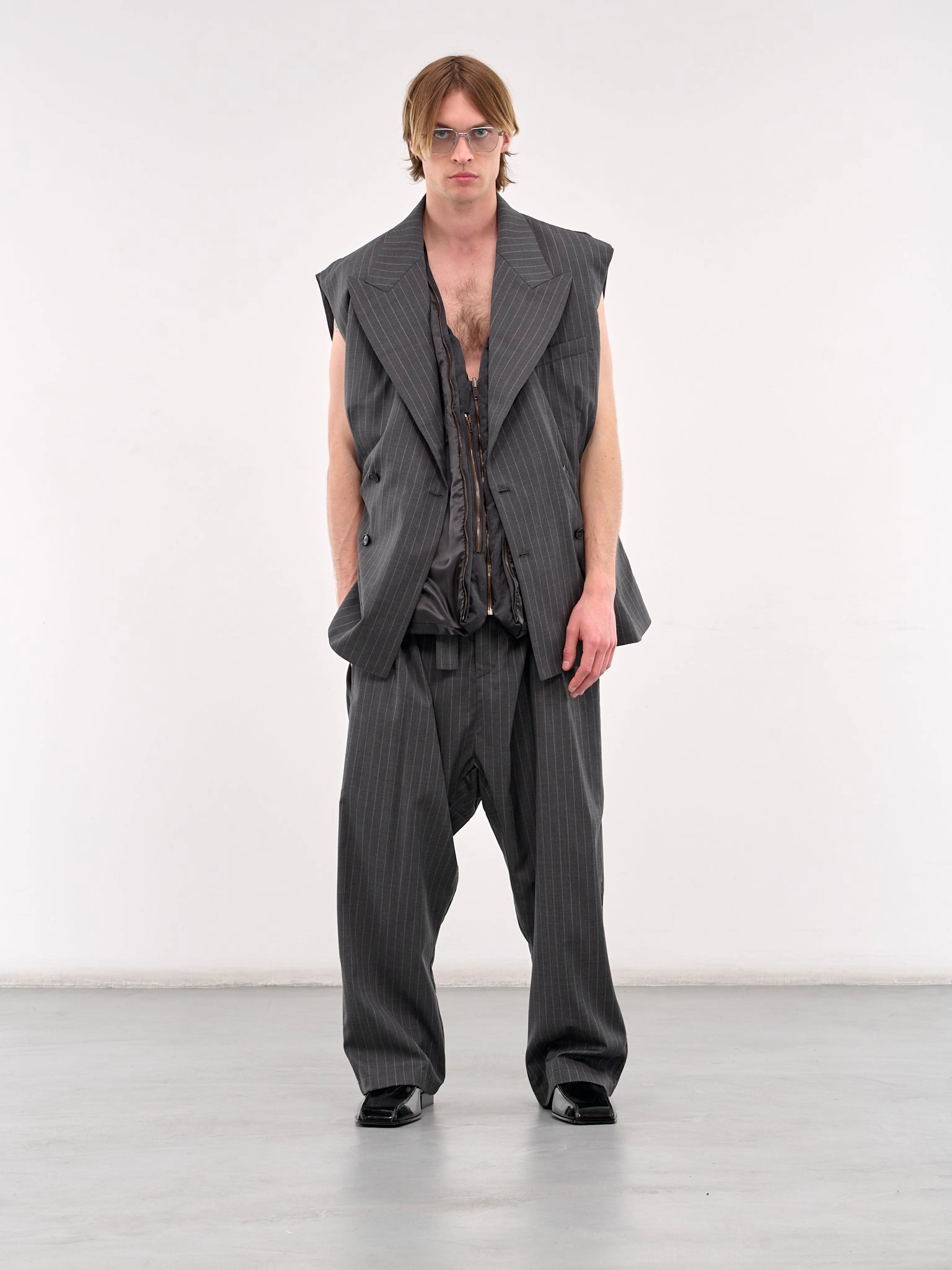 Peaked Lapel Sleeveless Blazer (HMMA15019C-DARK-GREY)